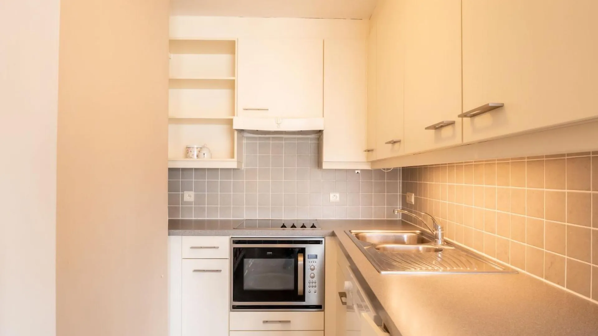 Apartment Residentie Zandloper II By Interhome Bredene